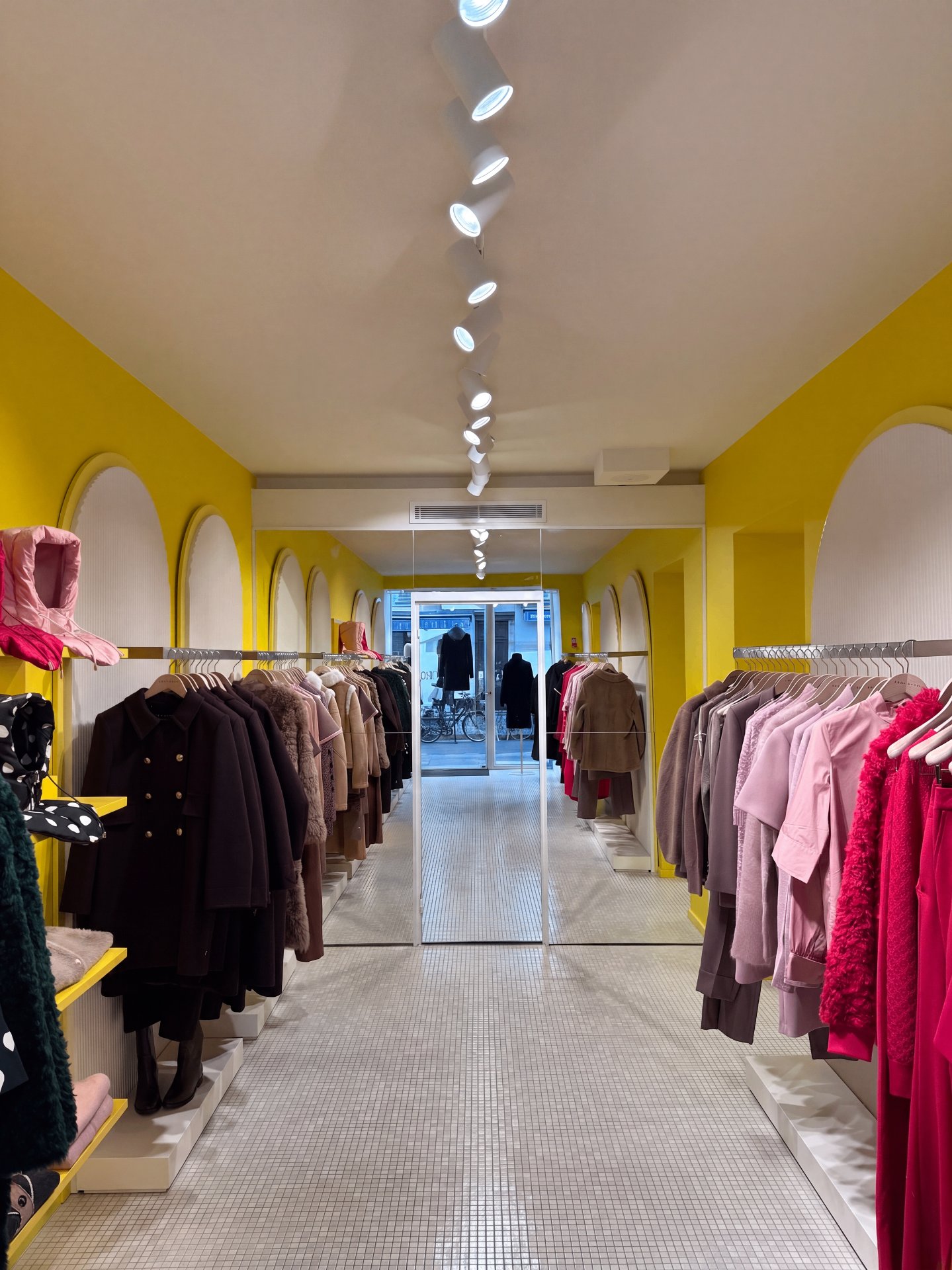 Tara Jarmon — Boutique